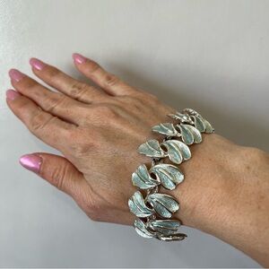 Vintage Silver Tone Bracelet Leaves